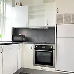 Apartman Big With 2 Bedrooms In Kolding