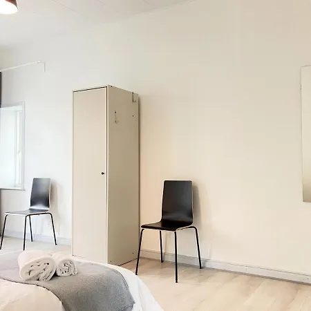 Big With 2 Bedrooms In コリング