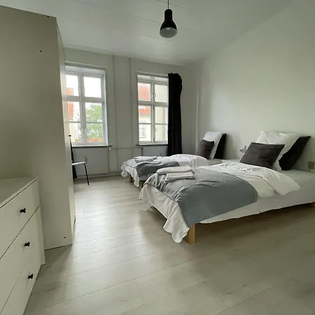 Big With 2 Bedrooms In * コリング